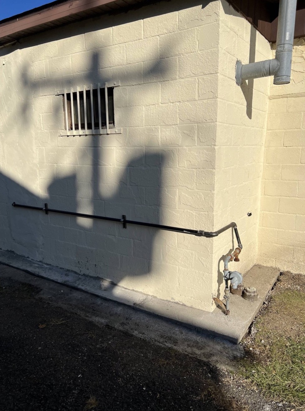 Rear exterior and utilities at 2918 Lockport Road